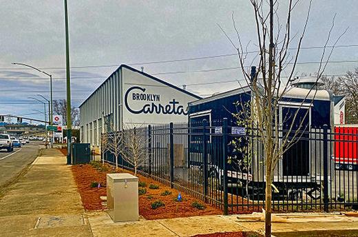 Food carts are moving in for the early April opening of Brooklyn Carreta pod, at the intersection of S.E. McLoughlin and Holgate. The site features heated and covered seating outdoors, with a full bar and coffee shop and more places to dine indoors.