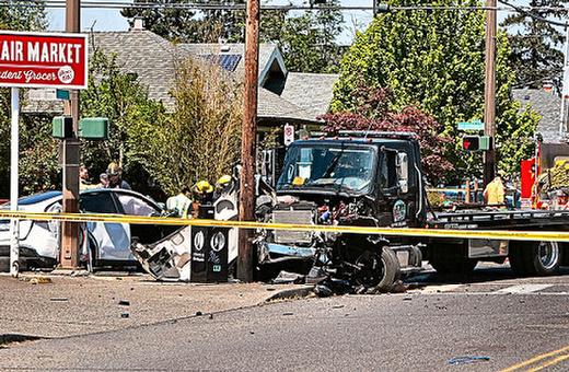 After a high-speed T-bone crash on May 11th at S.E. Duke and 72nd in the Brentwood-Darlington neighborhood, the driver of the white sedan was dead, and a tow truck driver was seriously injured. Will the return of the police Traffic Division help reduce this sort tragedy? It certainly can�t hurt.